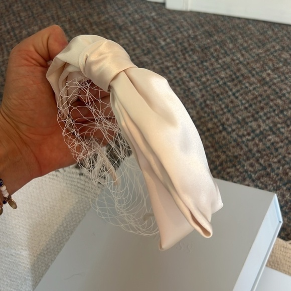 Elegant White Veil Headband KRISTIN ESS new in box - Picture 8 of 8